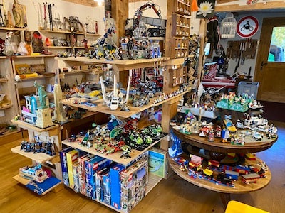 In der Halden-Brocki kann man Lego kaufen.